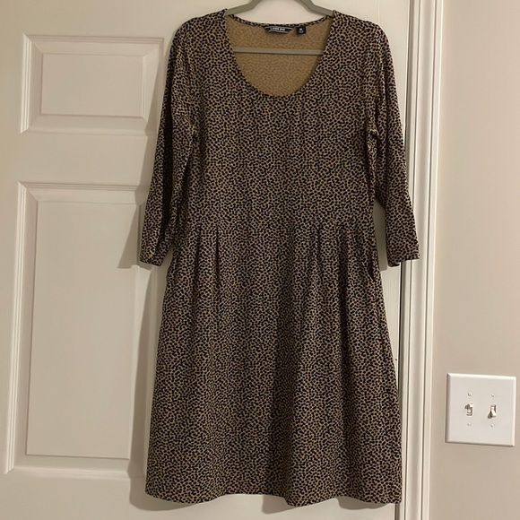 Lands End knit dress. Medium - Picture 1 of 8